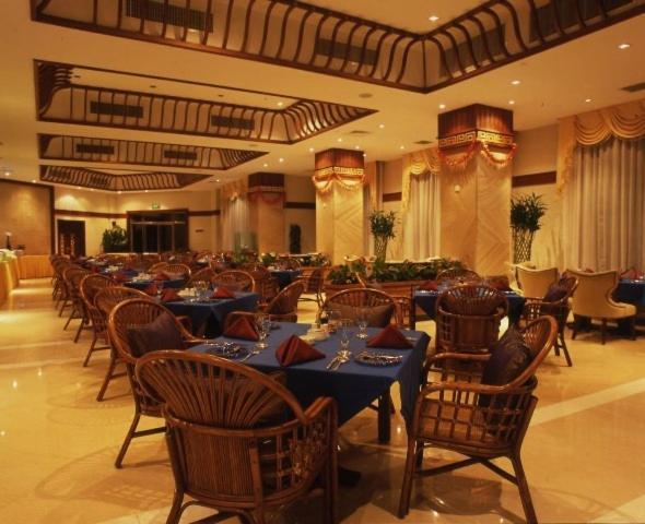 Phoenix Hotel Wuyi Дзянмън Екстериор снимка