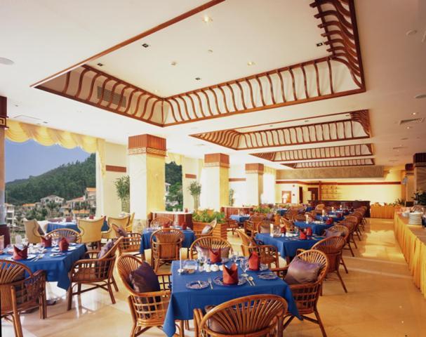 Phoenix Hotel Wuyi Дзянмън Екстериор снимка