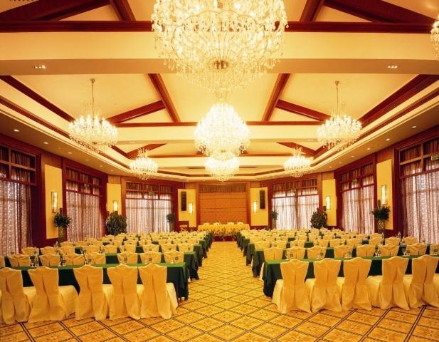Phoenix Hotel Wuyi Дзянмън Екстериор снимка