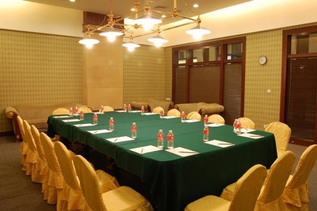 Phoenix Hotel Wuyi Дзянмън Екстериор снимка