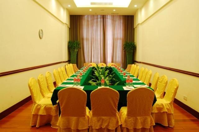 Phoenix Hotel Wuyi Дзянмън Екстериор снимка