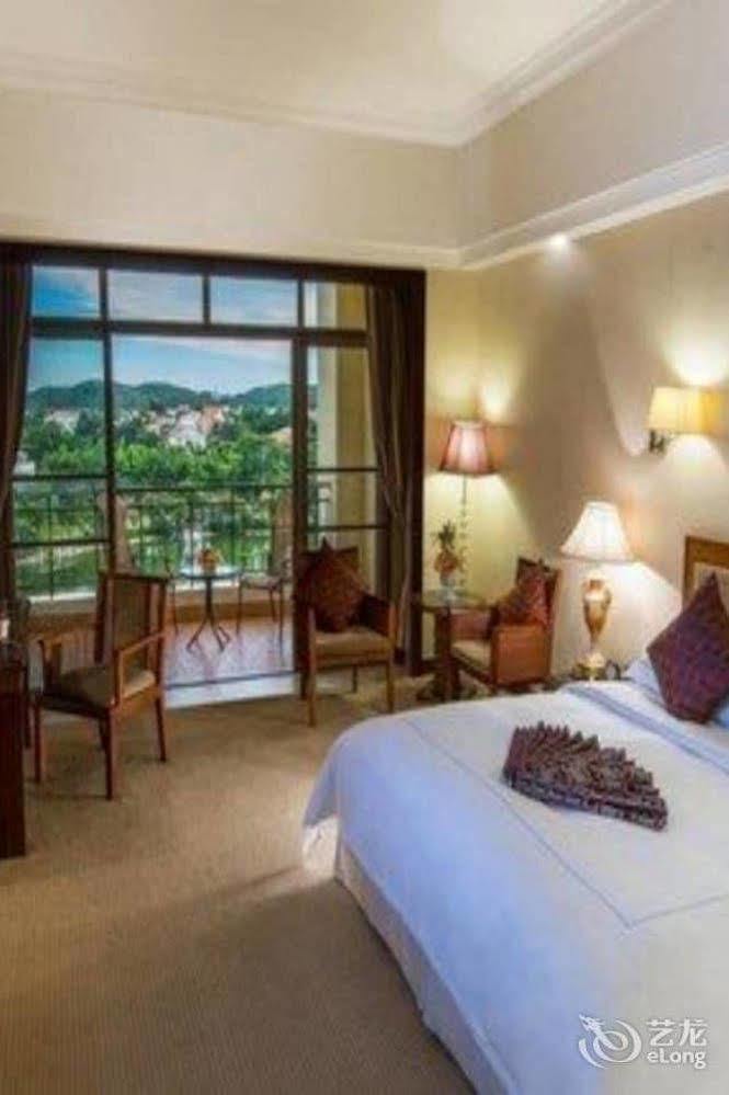 Phoenix Hotel Wuyi Дзянмън Екстериор снимка