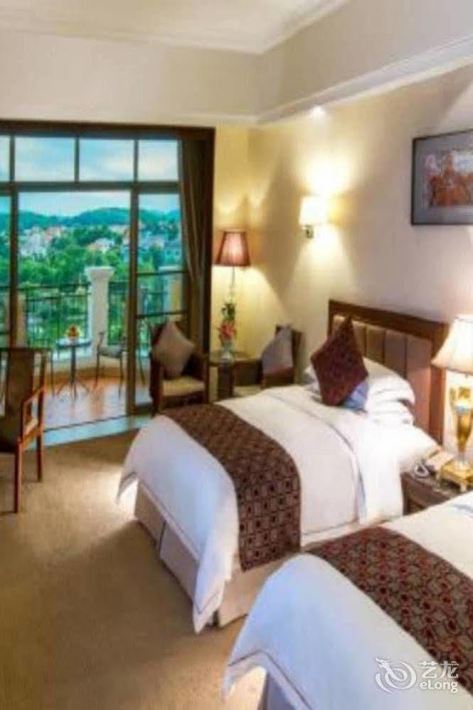 Phoenix Hotel Wuyi Дзянмън Екстериор снимка